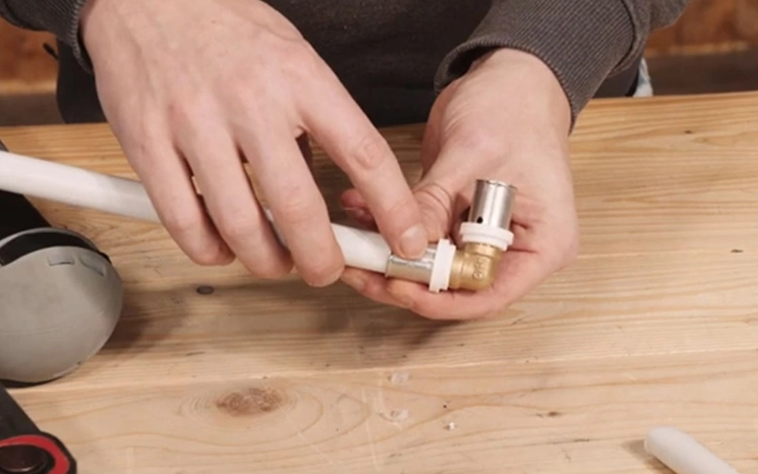 Installation eines Pressfitting-Systems