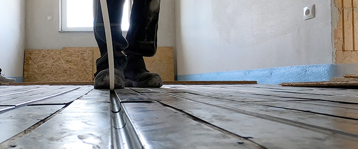 Heizungsrohr verlegen