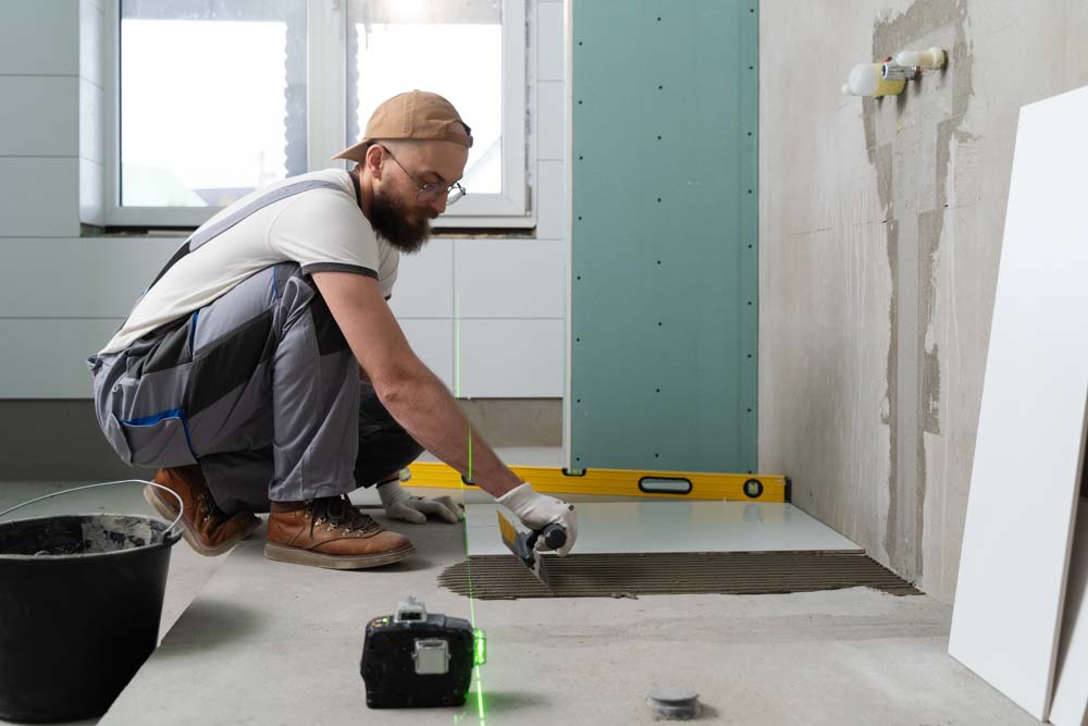 Handwerker im Bad