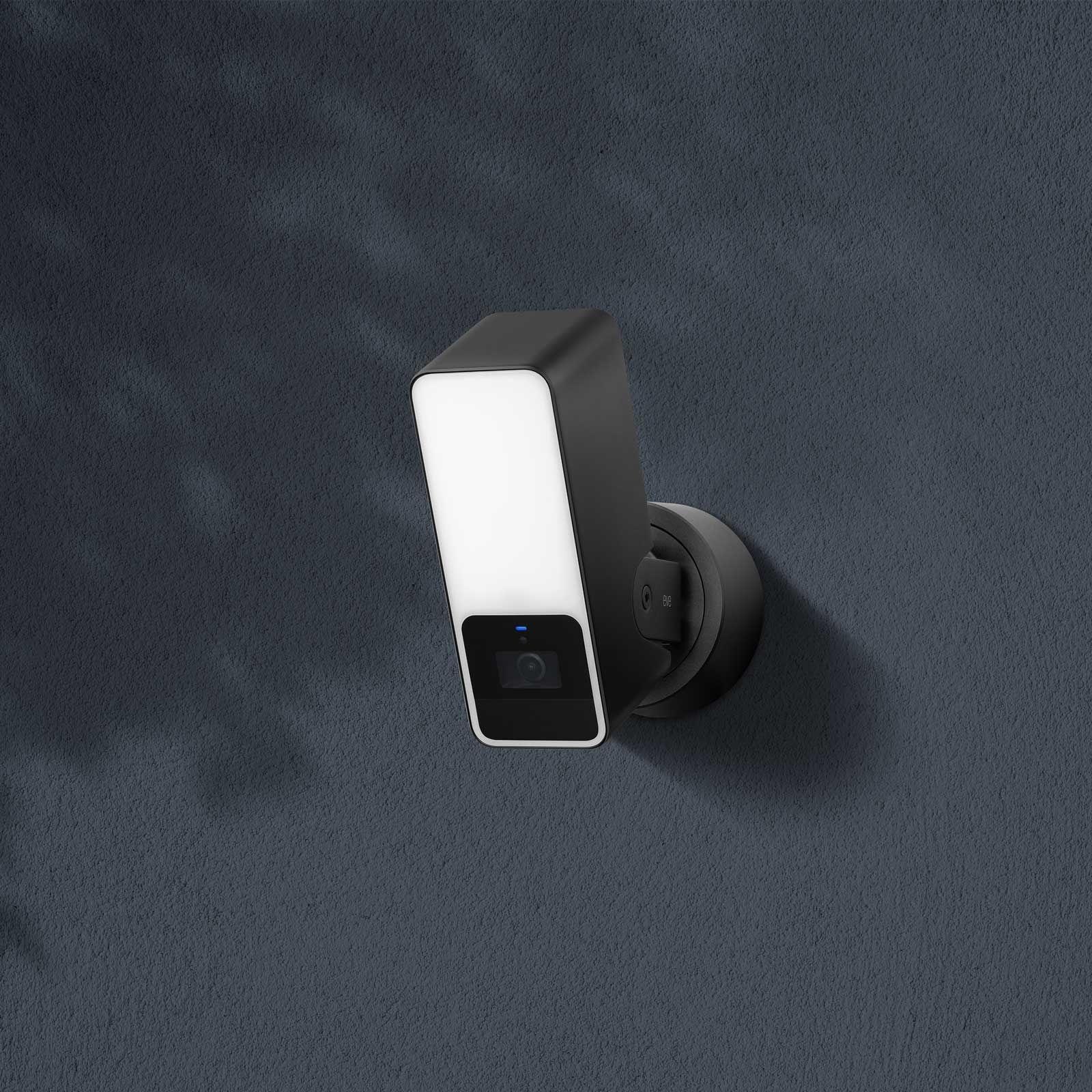 Eve Outdoor Cam - Smarte Flutlichtkamera in schwarz