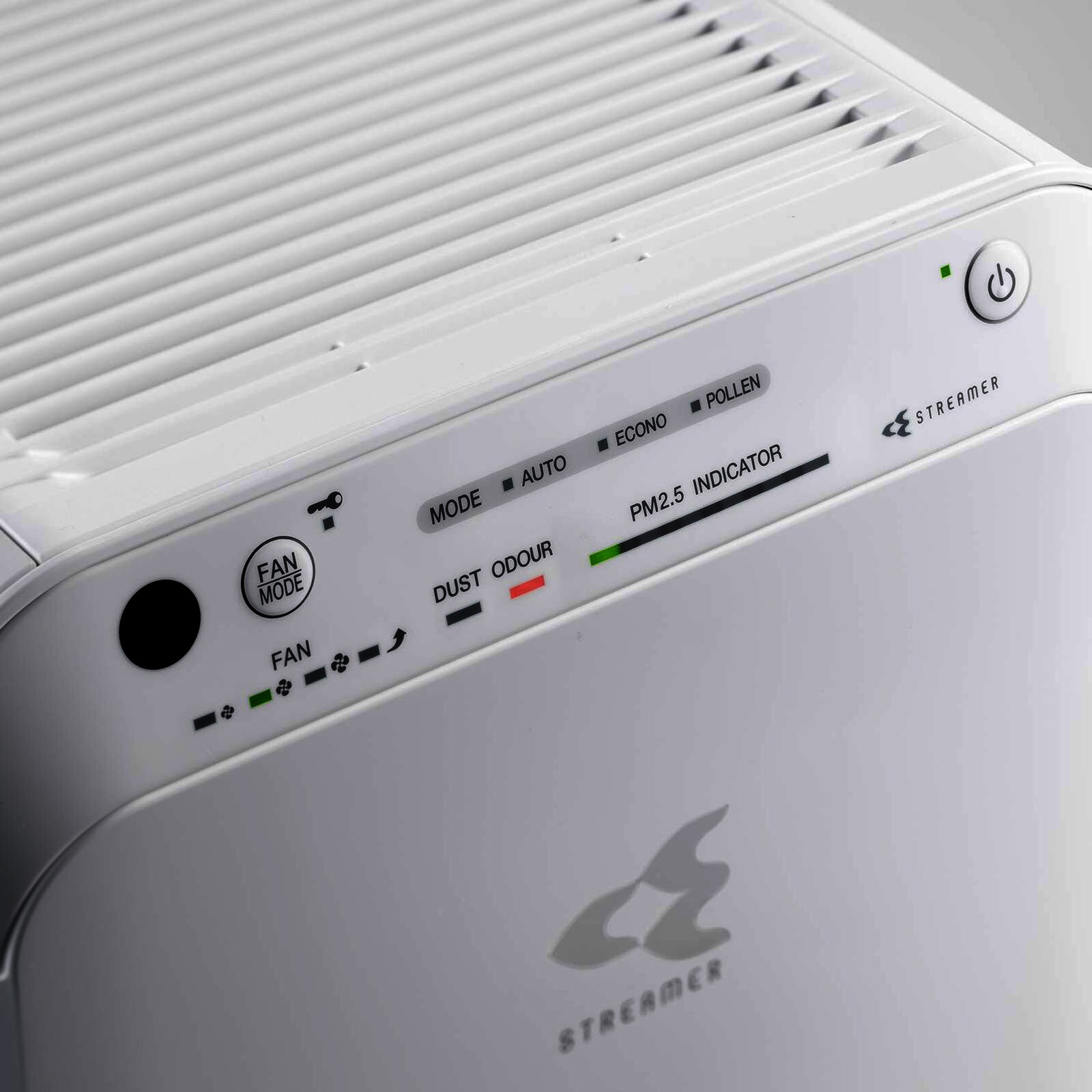 DAIKIN Luftreiniger MC55W mit Streamer-Technologie und HEPA-Filter bis zu 82 m²