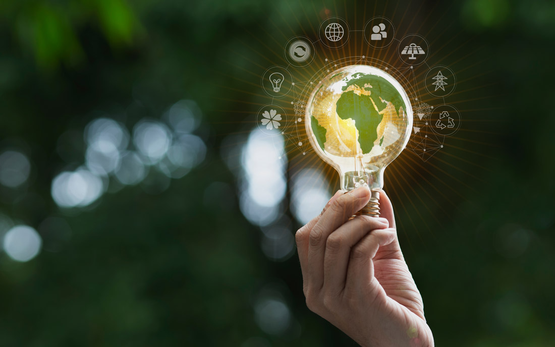 Glühbirne mit Erdkugel drinnen