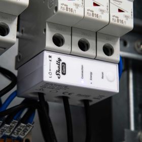 Shelly 3EM-63T Gen3 - Intelligentes 3-Phasen-Energiemessgerät mit flachen Anschlussklemmen