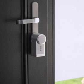 Homematic IP Smart Home Türschlossantrieb HmIP-DLD-S silber