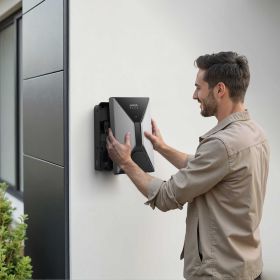 Anker SOLIX V1 Wallbox - Smartes EV-Ladegerät 11 kW Steckdosen-Version