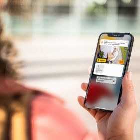 Eve Outdoor Cam - Smarte Flutlichtkamera in schwarz