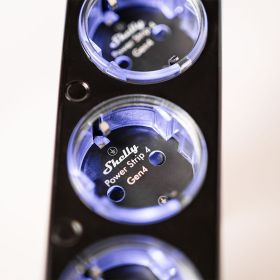 Shelly Power Strip 4 Gen4 smarte Steckdosenleiste mit Leistungsmessung, schwarz